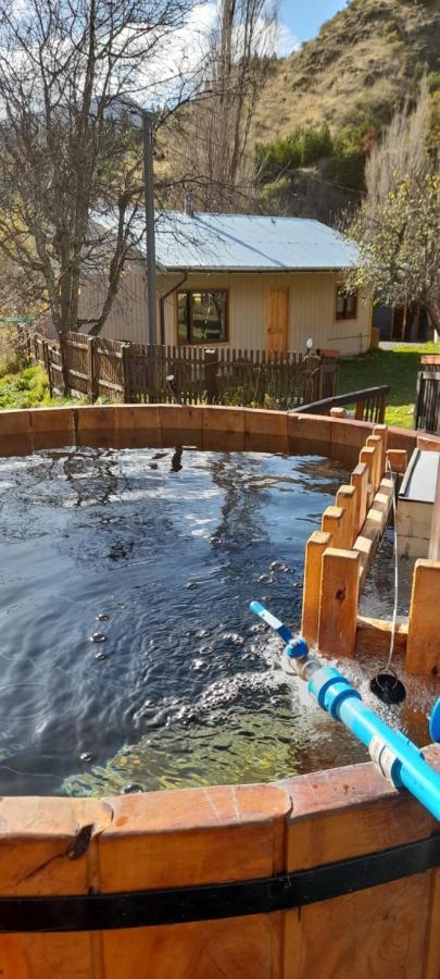 Borde Rio Coyhaique Cabana Y Tinaja Ngoại thất bức ảnh